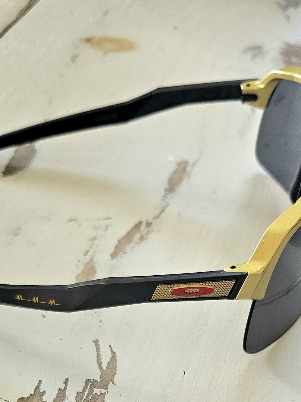 Patrick Mahomes Sutro Lite Oakley Sunglasses - Picture 4 of 8